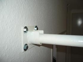 Турник между стенками