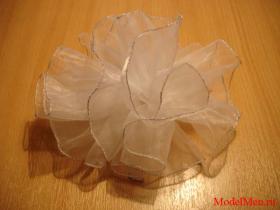 Школьный бант