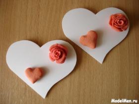 Валентинки с розочками из солёного теста