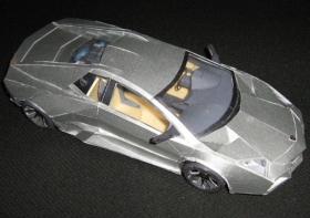 Машина из бумаги Ломбаргини Ревентон