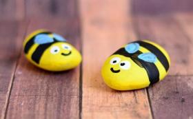 Симпатичные пчёлы. Игрушки из камней :)