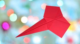 Как сделать бумажный самолетик который далеко летит