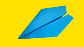 Как сделать простой самолетик из бумаги. Классическая схема