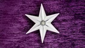 Как сделать снежинку из бумаги на Новый год 2022