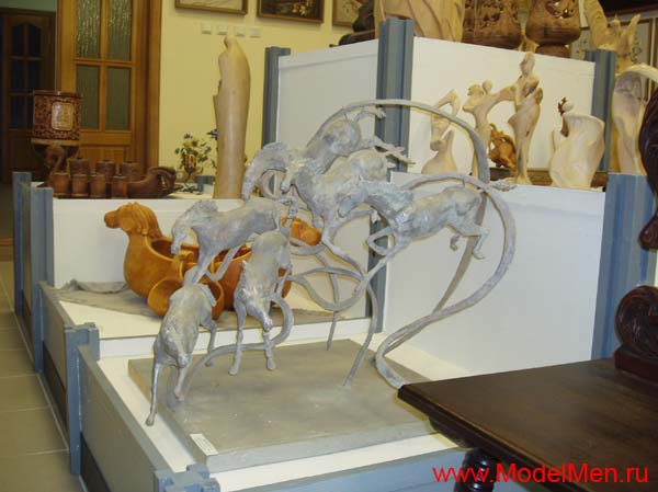 скульптура с лошадями