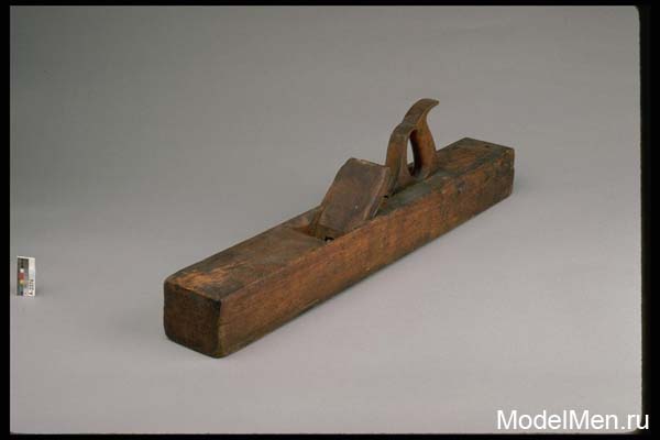 Старинный ручной инструмент фуганок