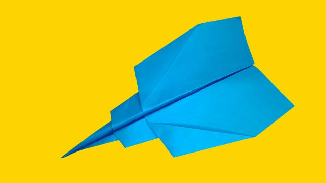 Как сделать бумажный самолётик, который летает далеко