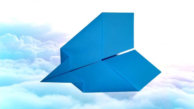 🛠 Как сделать простой бумажный самолетик из листа А4 за 2 минуты 👈